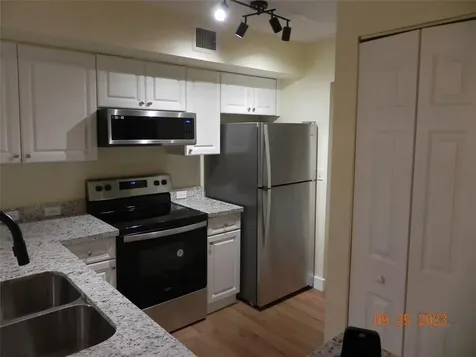 577 SW 111th Lane Pembroke Pines FL 33025