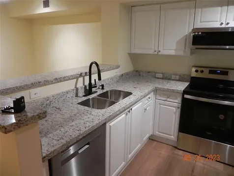 577 SW 111th Lane Pembroke Pines FL 33025