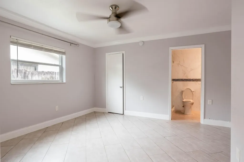 9696 SW 1st Place Boca Raton FL 33428
