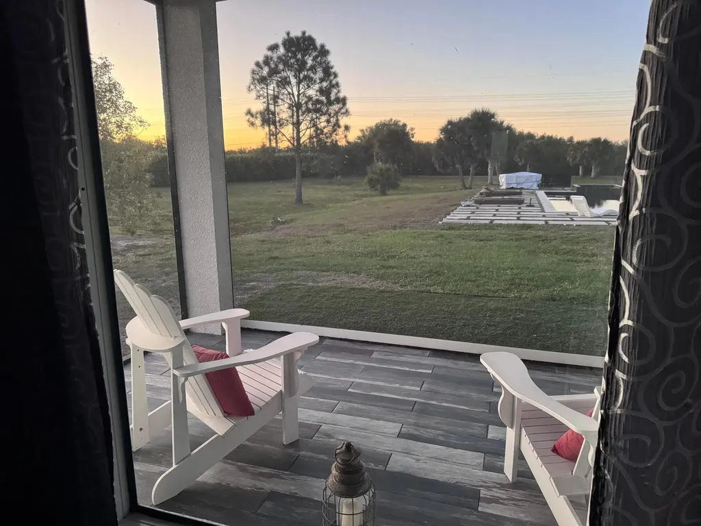 19008 Marsh Hawk Lane Loxahatchee FL 33470