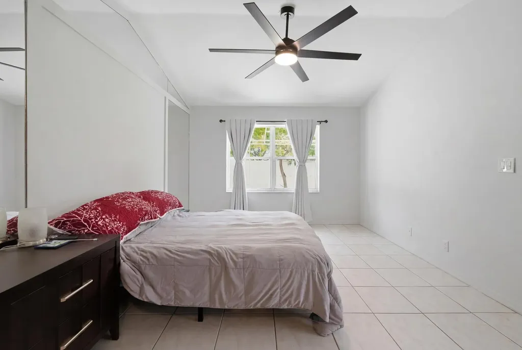 8417 NW 40th Court Sunrise FL 33351