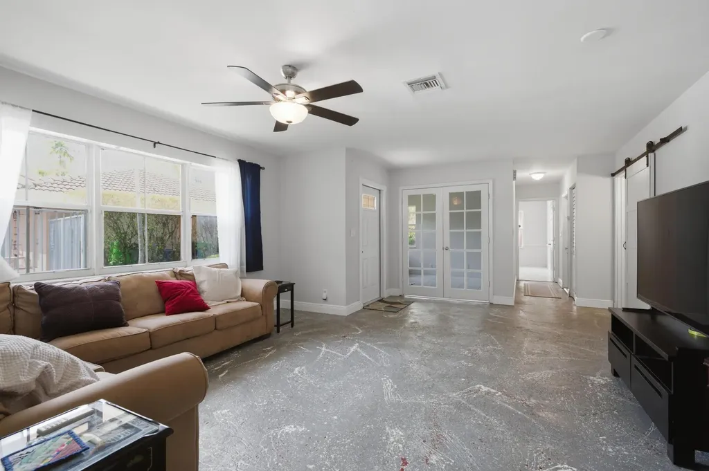 8417 NW 40th Court Sunrise FL 33351