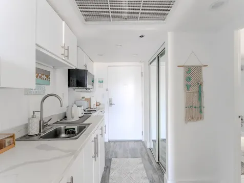 19201 Collins Avenue Sunny Isles Beach FL 33160