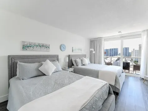 19201 Collins Avenue Sunny Isles Beach FL 33160