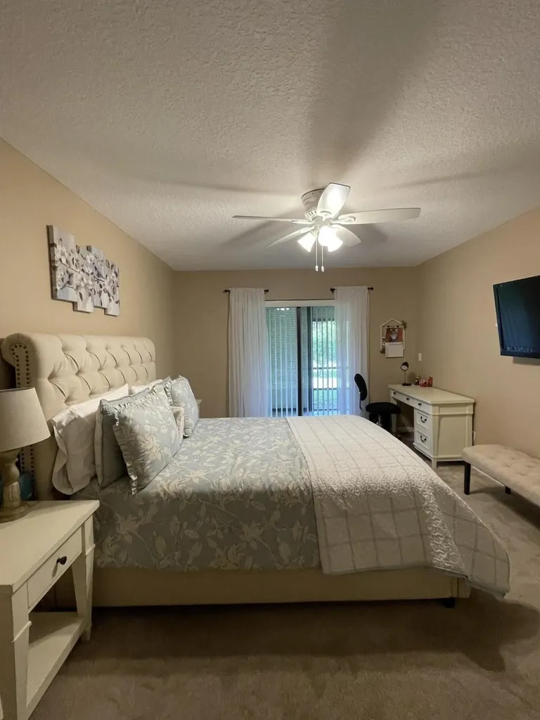 7879 Willow Spring Circle Lake Worth FL 33467