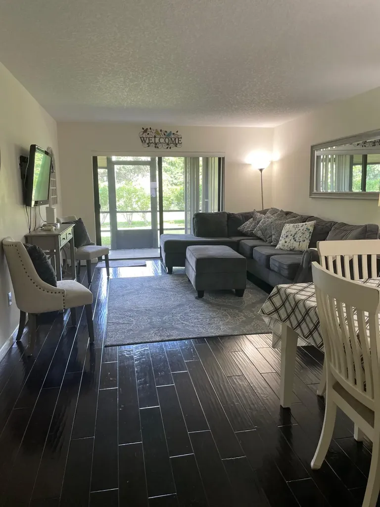 7879 Willow Spring Circle Lake Worth FL 33467