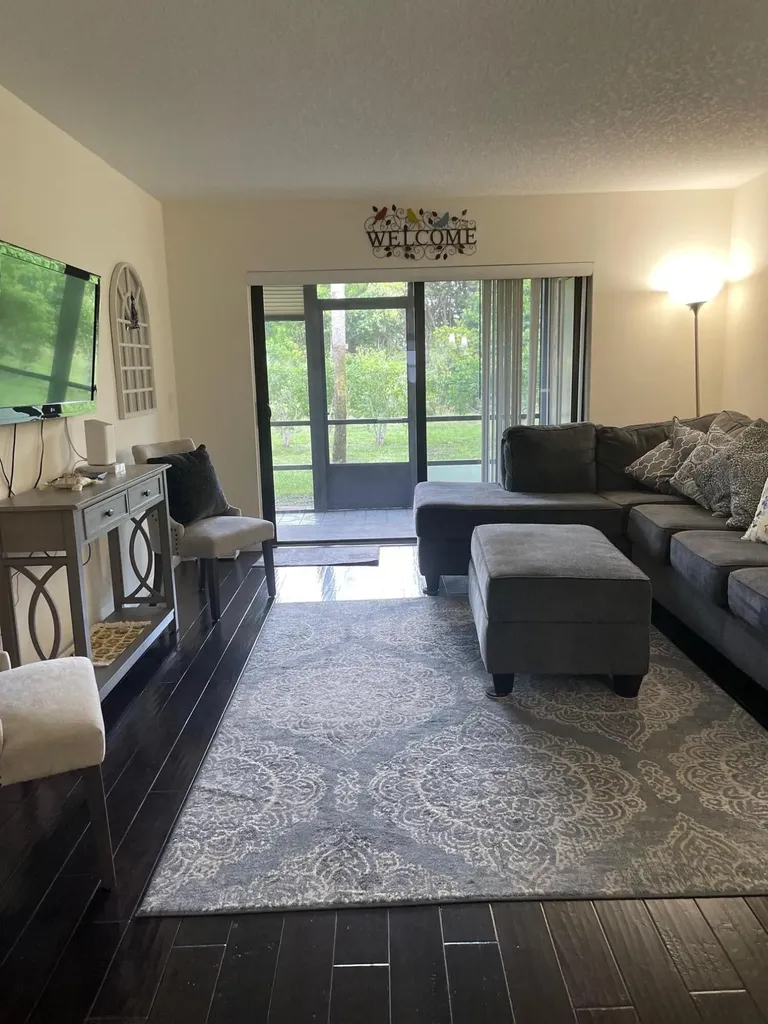 7879 Willow Spring Circle Lake Worth FL 33467