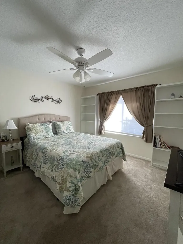 7879 Willow Spring Circle Lake Worth FL 33467