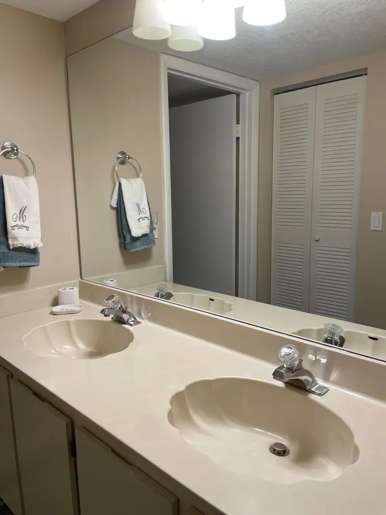 7879 Willow Spring Circle Lake Worth FL 33467