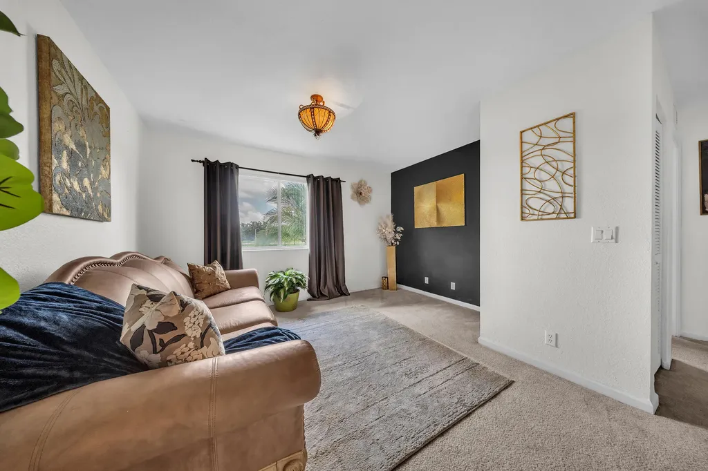 726 Gazetta Way West Palm Beach FL 33413