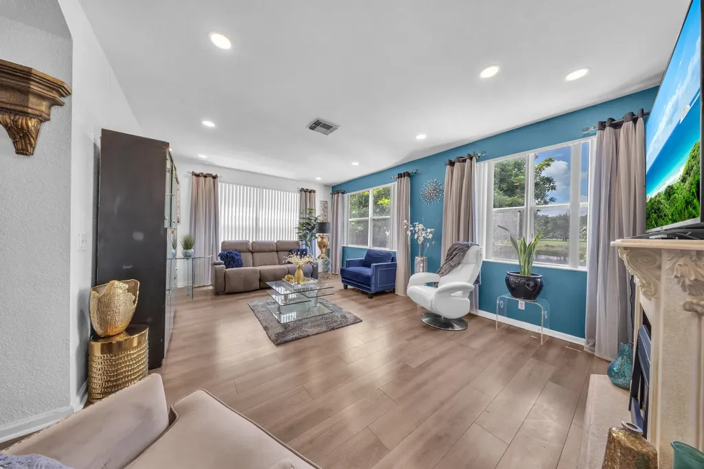 726 Gazetta Way West Palm Beach FL 33413