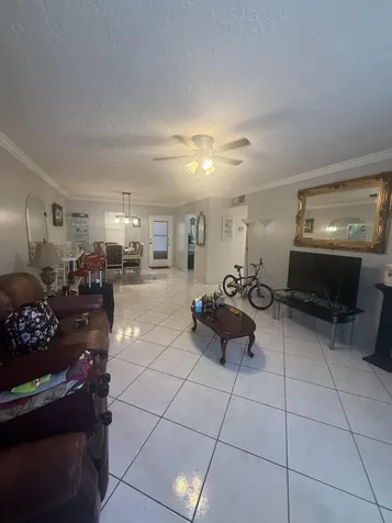 2811 Somerset Drive Lauderdale Lakes FL 33311