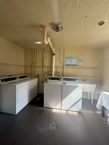 2811 Somerset Drive Lauderdale Lakes FL 33311
