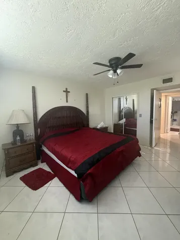 2811 Somerset Drive Lauderdale Lakes FL 33311