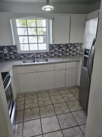11302 SW 7th Street Miami FL 33174