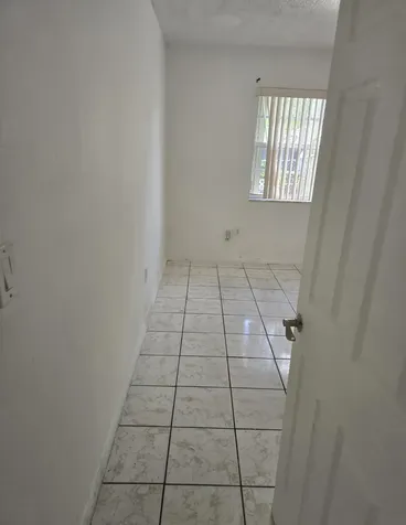 11302 SW 7th Street Miami FL 33174