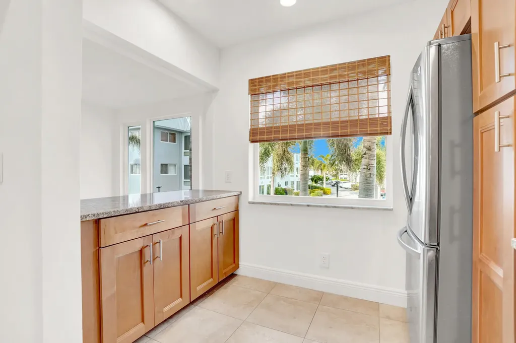 32 Colonial Club Drive Boynton Beach FL 33435