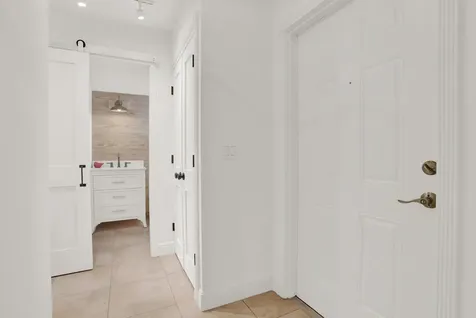 32 Colonial Club Drive Boynton Beach FL 33435