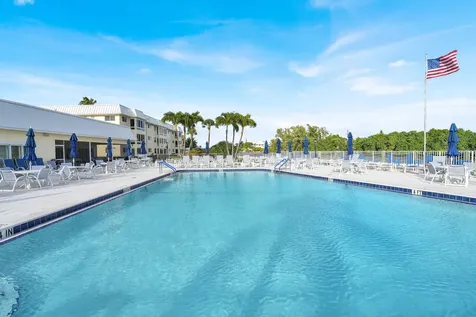32 Colonial Club Drive Boynton Beach FL 33435