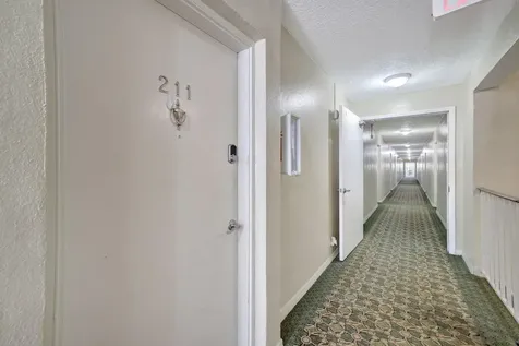 2400 NE 33rd Avenue Fort Lauderdale FL 33305