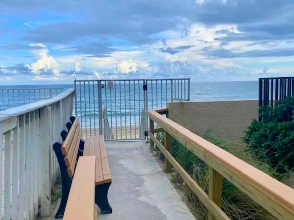 3605 S Ocean Boulevard South Palm Beach FL 33480