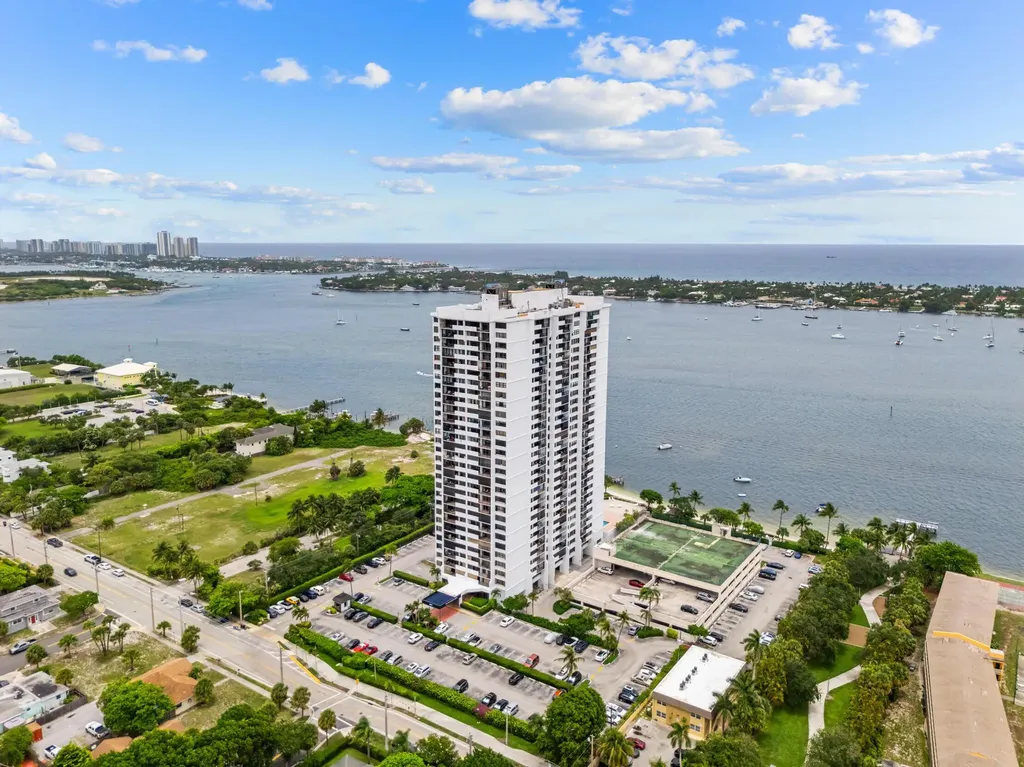 5600 N Flagler Drive West Palm Beach FL 33407