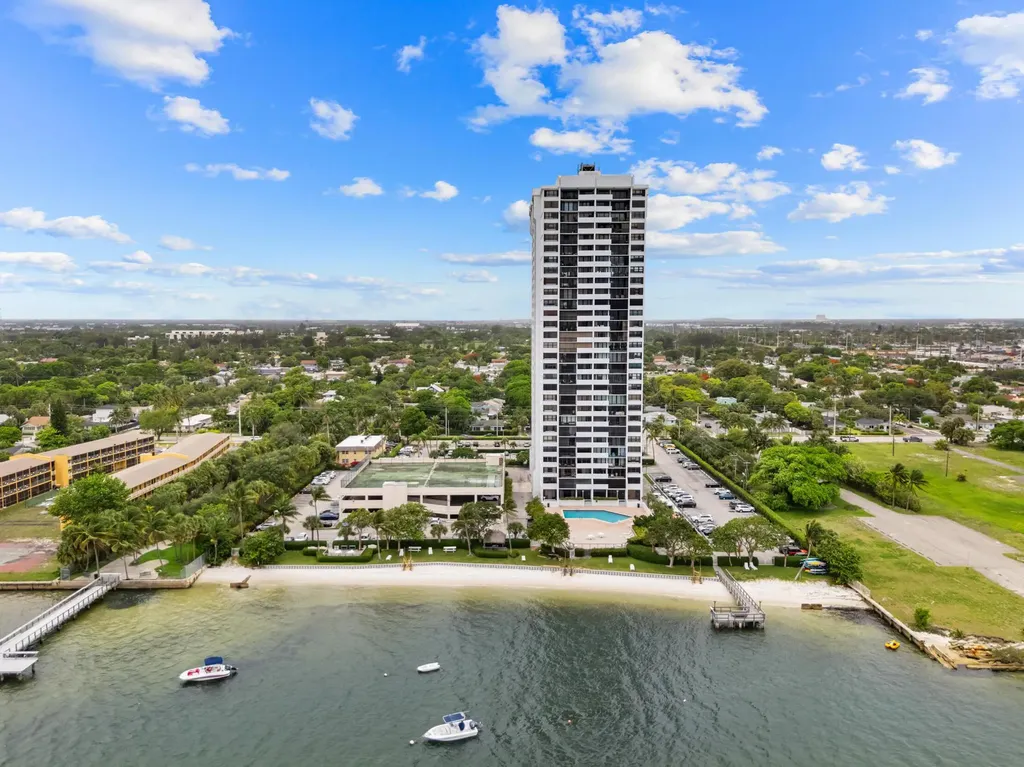 5600 N Flagler Drive West Palm Beach FL 33407