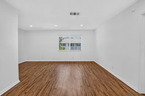 298 SW 6th Street Boca Raton FL 33432