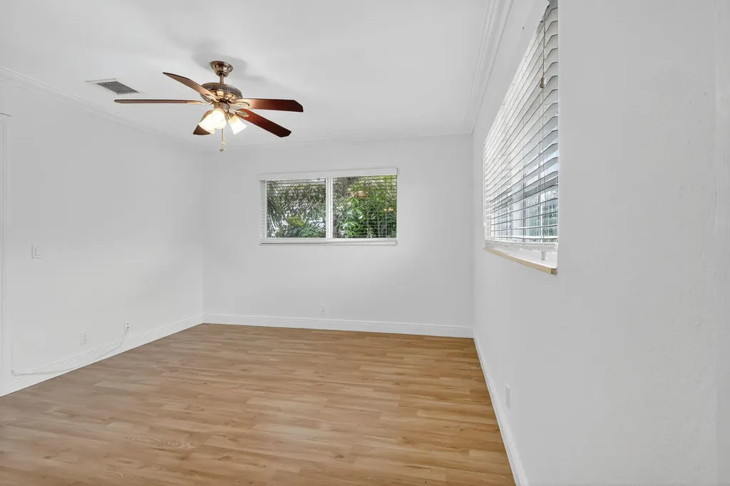 49 SE 7th Avenue Delray Beach FL 33483