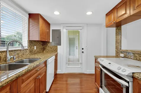 49 SE 7th Avenue Delray Beach FL 33483
