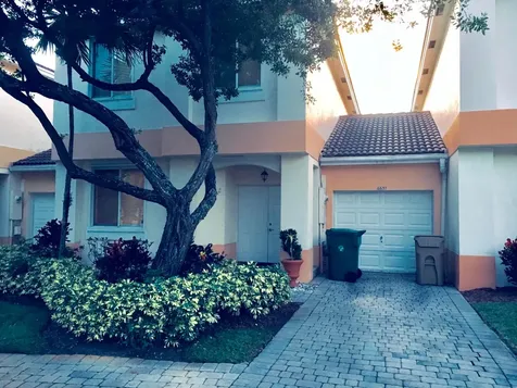 6651 Hidden Cove Drive Davie FL 33314