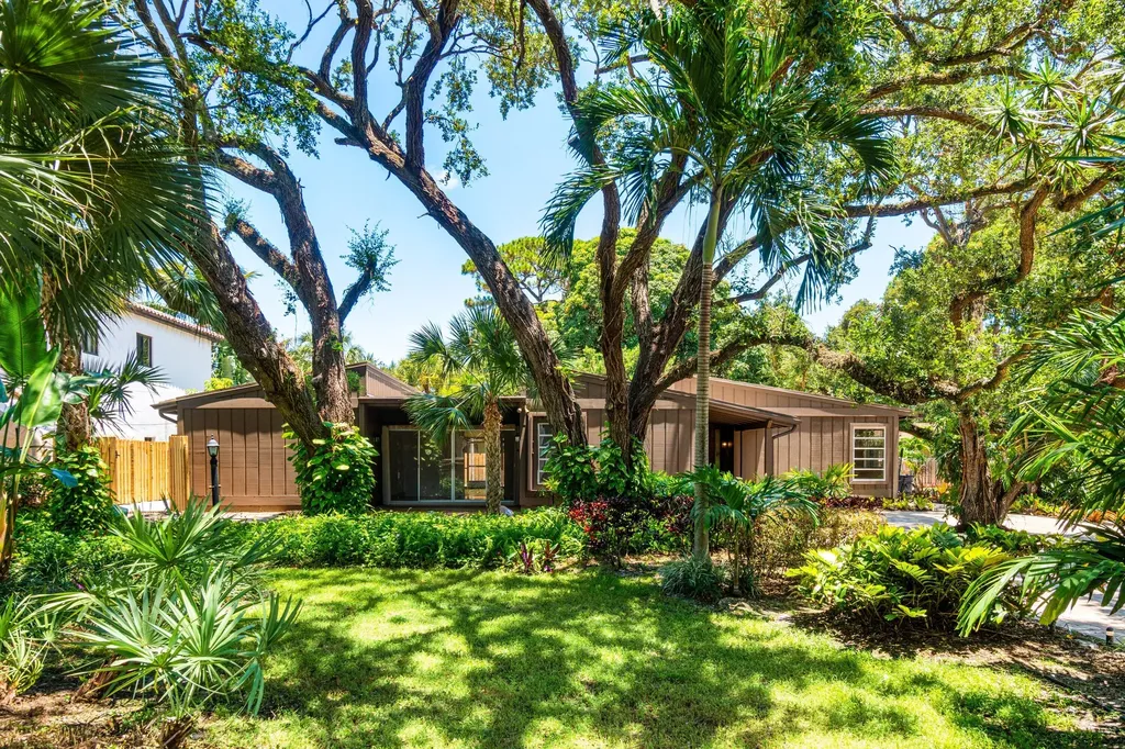 1051 SW 21st Street Boca Raton FL 33486