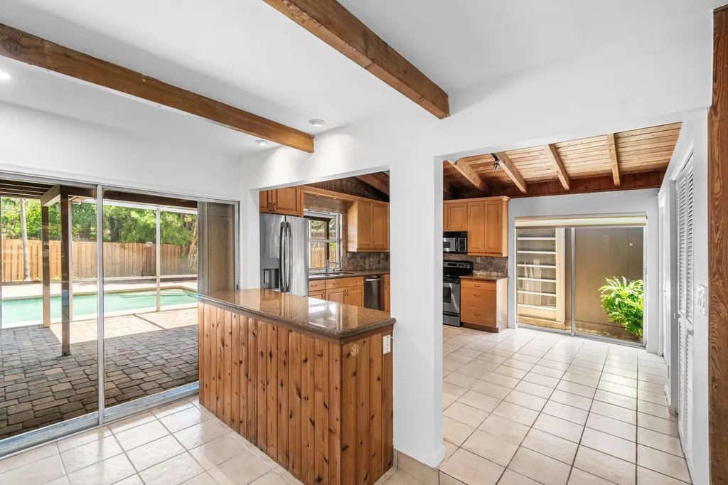 1051 SW 21st Street Boca Raton FL 33486