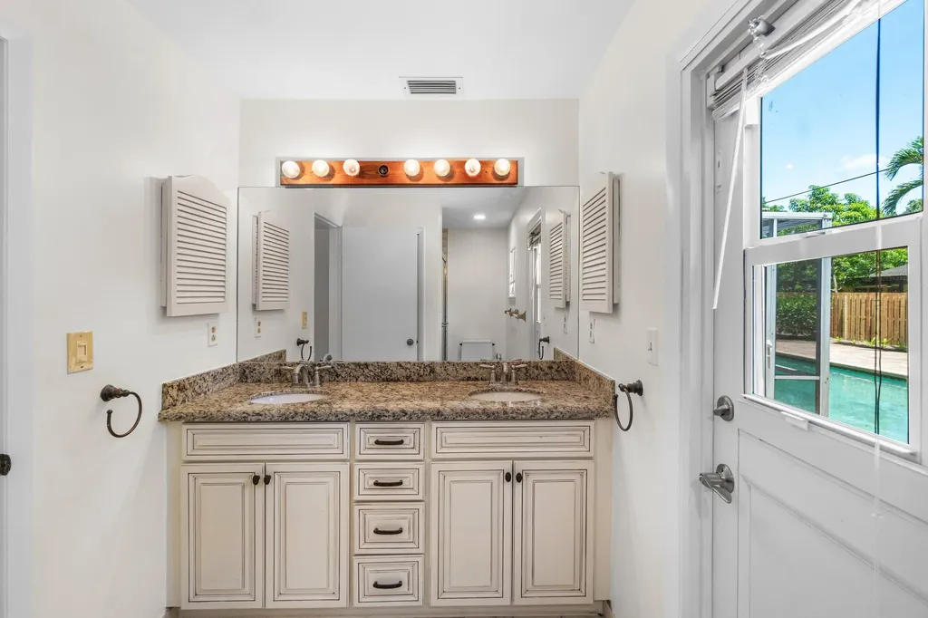 1051 SW 21st Street Boca Raton FL 33486