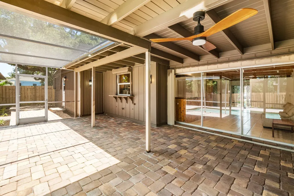 1051 SW 21st Street Boca Raton FL 33486