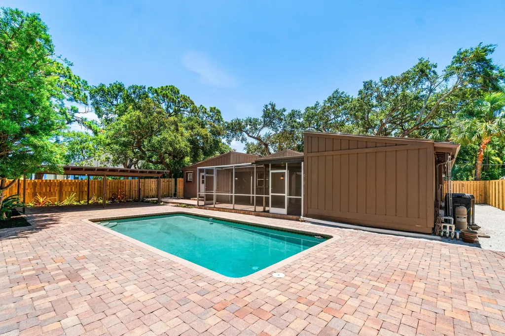 1051 SW 21st Street Boca Raton FL 33486