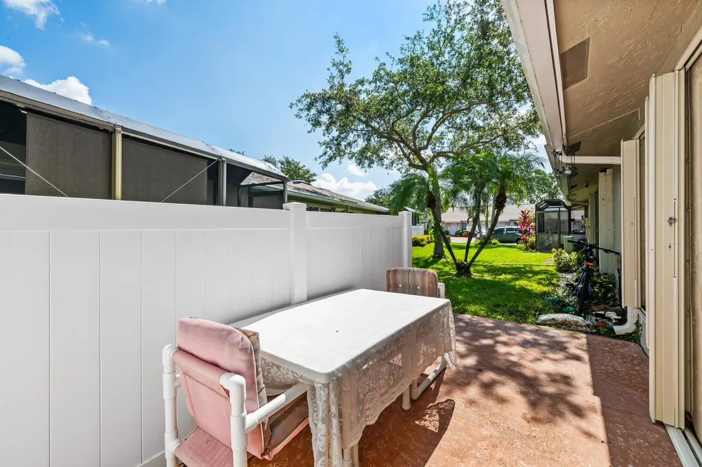 18762 Candlewick Drive Boca Raton FL 33496