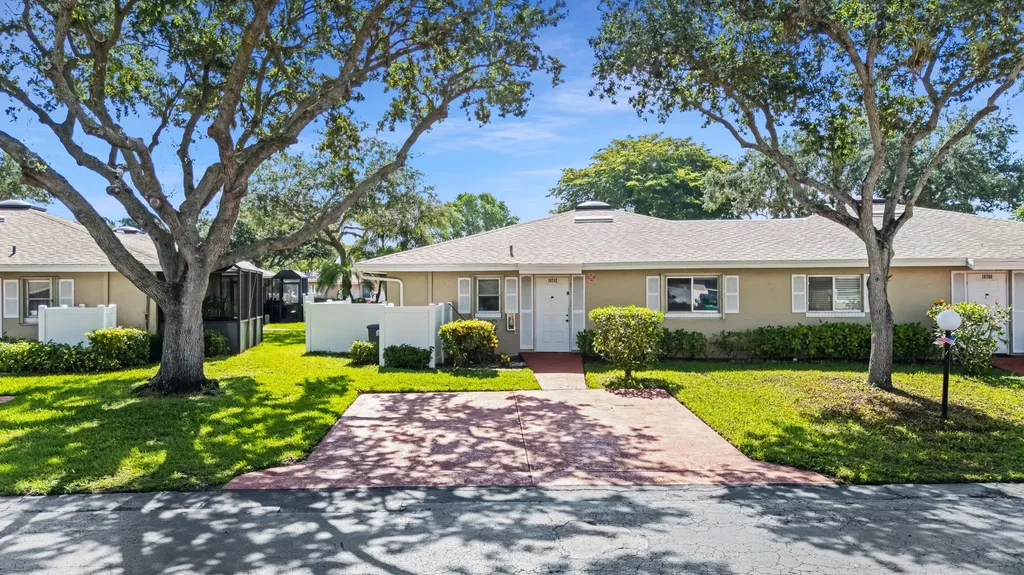 18762 Candlewick Drive Boca Raton FL 33496