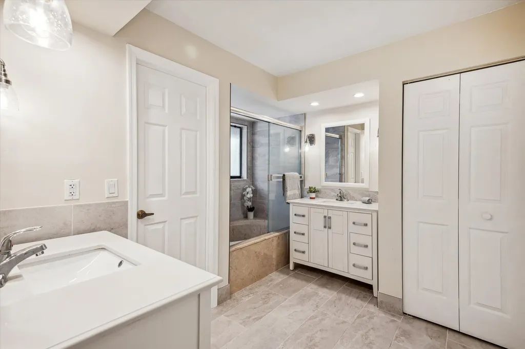 5750 Coach House Circle Boca Raton FL 33486