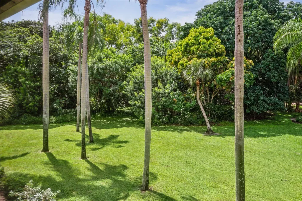 5750 Coach House Circle Boca Raton FL 33486