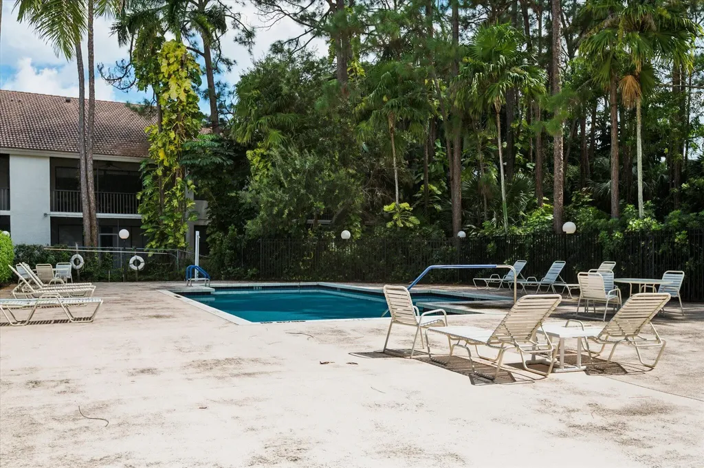 5750 Coach House Circle Boca Raton FL 33486
