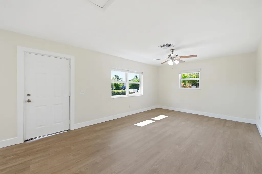 349 Wickline Boulevard Lantana FL 33462