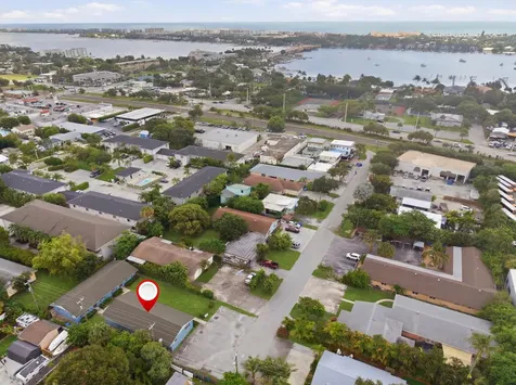 349 Wickline Boulevard Lantana FL 33462