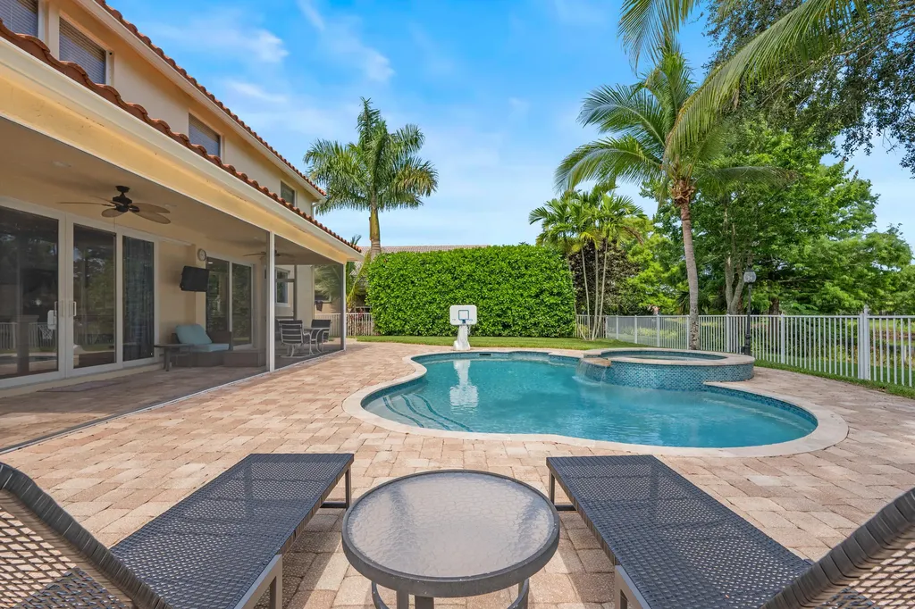 7201 Brunswick Circle Boynton Beach FL 33472