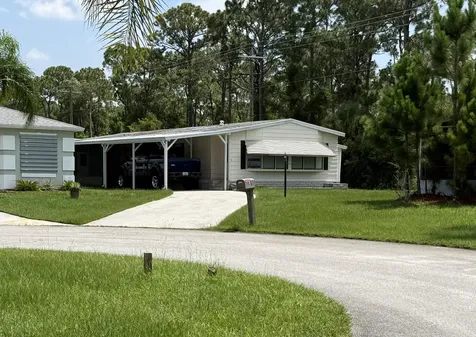 8 Felicidad Court Fort Pierce FL 34951
