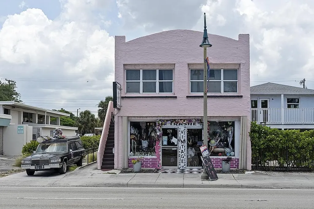 521 N Dixie Highway Lake Worth Beach FL 33460