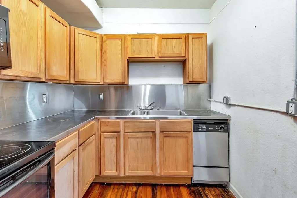 521 N Dixie Highway Lake Worth Beach FL 33460