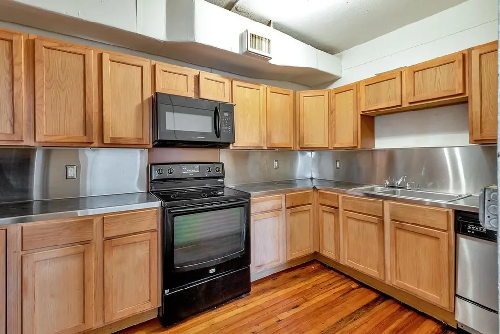521 N Dixie Highway Lake Worth Beach FL 33460