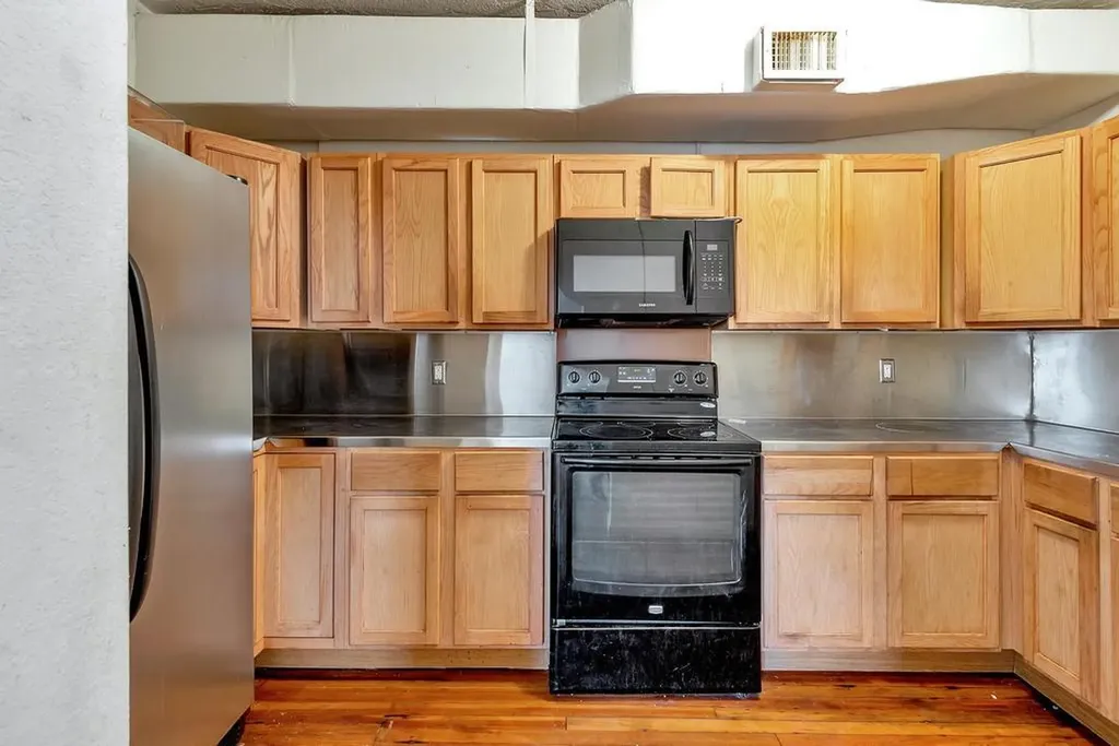 521 N Dixie Highway Lake Worth Beach FL 33460