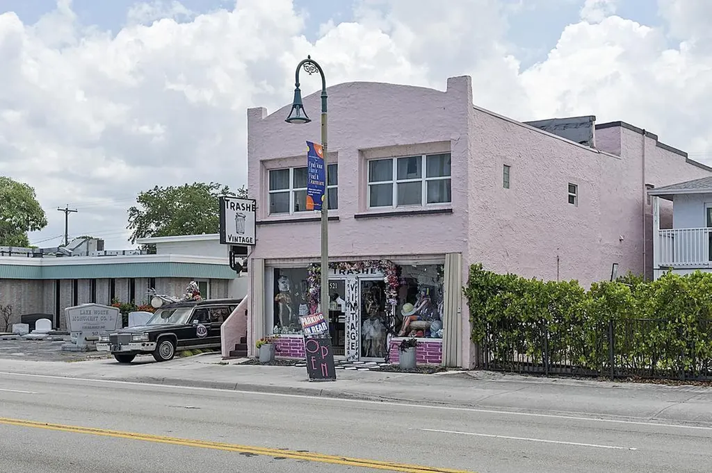 521 N Dixie Highway Lake Worth Beach FL 33460